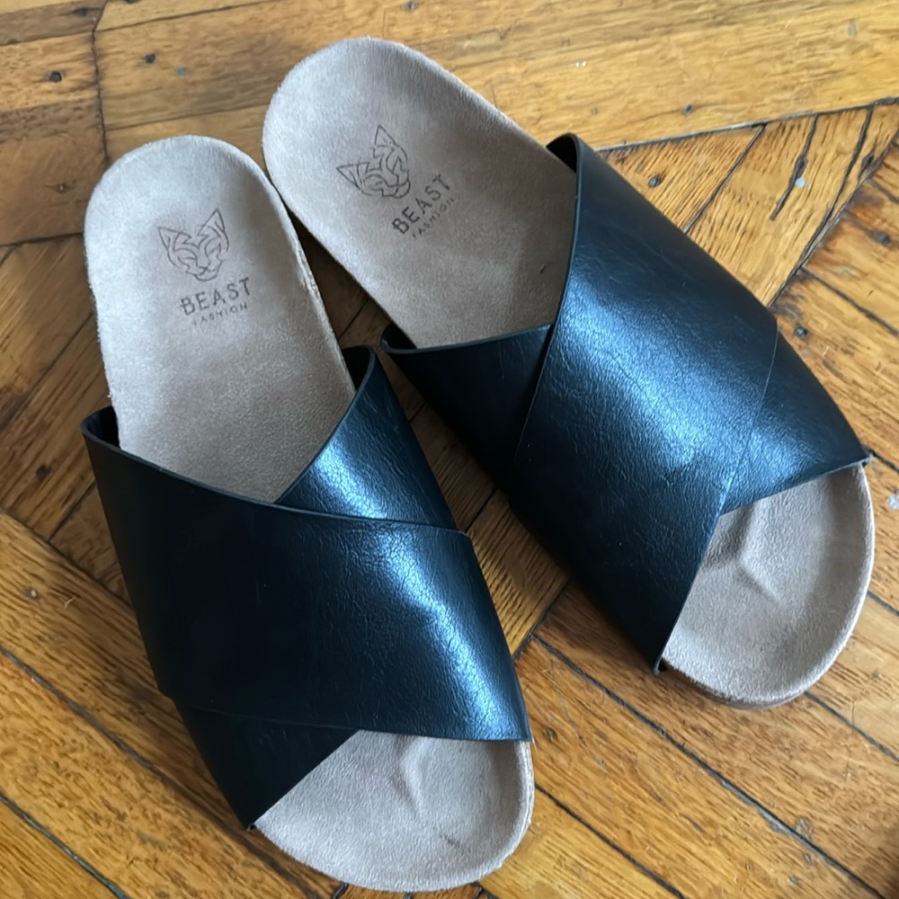 Beast Fashion Sandals